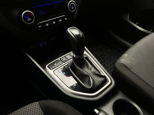 Hyundai Creta I с пробегом 2018 года, цена 1 799 000 рублей, 122391 км, внедорожник, Автокод Объявления