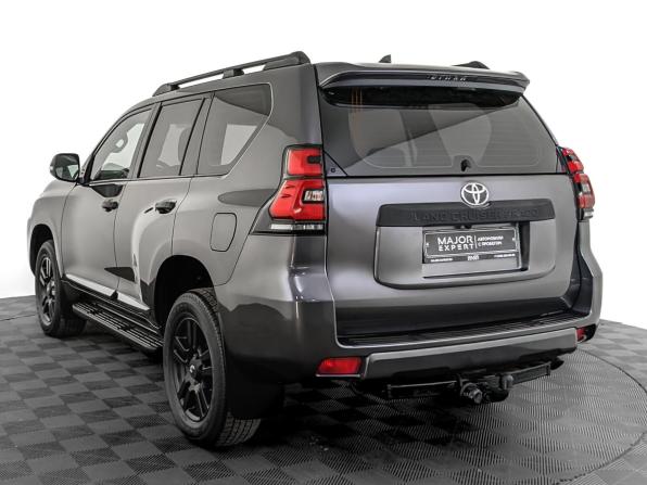 Toyota Land Cruiser Prado 150 Series Рестайлинг 2 с пробегом 2018 года, цена 4 150 000 рублей, 116994 км, внедорожник, Автокод Объявления