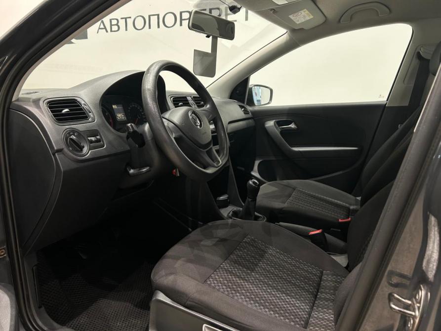 Volkswagen Polo V Рестайлинг Санкт-Петербург  - изображение 15