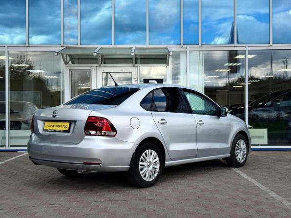 Volkswagen Polo V Рестайлинг с пробегом 2016 года, цена 930 000 рублей, 155513 км, седан, Автокод Объявления