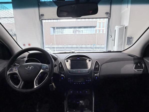 Hyundai ix35 I Рестайлинг с пробегом 2014 года, цена 1 047 000 рублей, 240878 км, внедорожник, Автокод Объявления