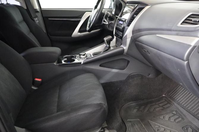 Mitsubishi Pajero Sport III с пробегом 2019 года, цена 2 299 000 рублей, 185600 км, внедорожник, Автокод Объявления