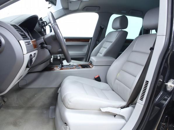 Volkswagen Touareg I Рестайлинг с пробегом 2008 года, цена 990 000 рублей, 355714 км, внедорожник, Автокод Объявления