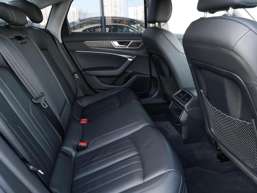 Audi A6 V (C8) Москва  - изображение 12