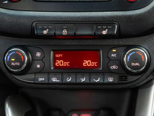 Kia Ceed II Рестайлинг с пробегом 2018 года, цена 1 298 000 рублей, 97697 км, универсал, Автокод Объявления