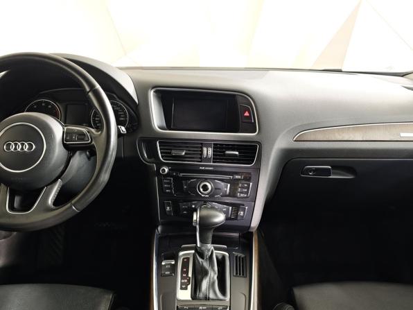 Audi Q5 I (8R) Рестайлинг с пробегом 2015 года, цена 1 755 000 рублей, 203915 км, внедорожник, Автокод Объявления