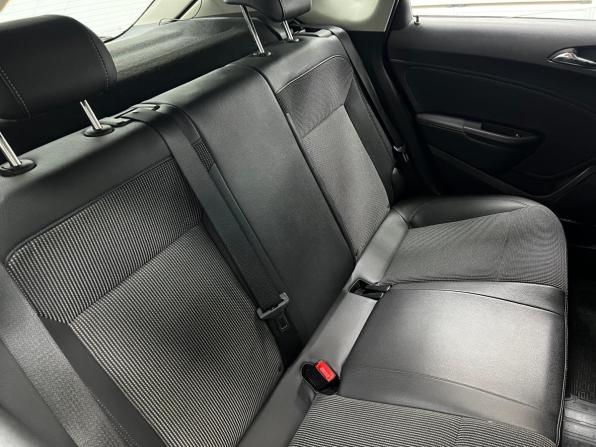 Opel Astra J Рестайлинг с пробегом 2013 года, цена 730 000 рублей, 188650 км, хэтчбек, Автокод Объявления