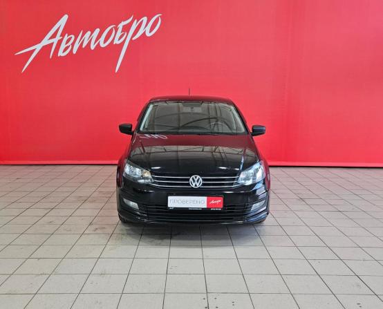 Volkswagen Polo V Рестайлинг с пробегом 2019 года, цена 1 250 000 рублей, 111722 км, седан, Автокод Объявления