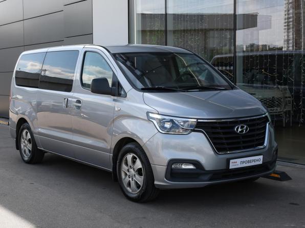 Hyundai Grand Starex I Рестайлинг 2 с пробегом 2018 года, цена 3 498 000 рублей, 99303 км, минивэн, Автокод Объявления