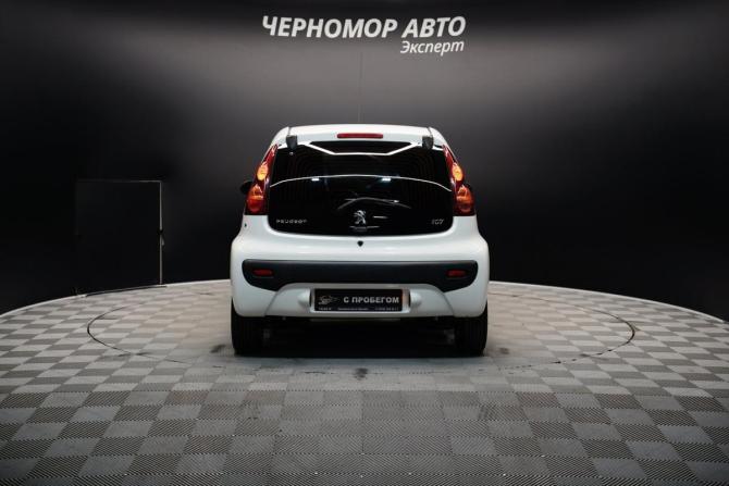 Peugeot 107 I Рестайлинг 2 с пробегом 2014 года, цена 640 000 рублей, 144000 км, хэтчбек, Автокод Объявления