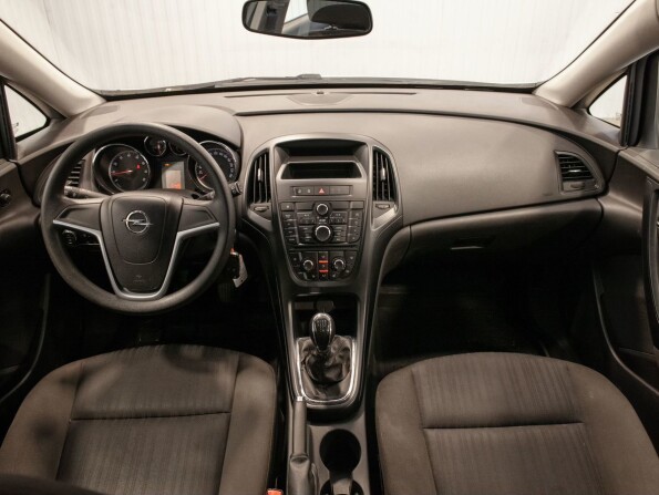 Opel Astra J Рестайлинг с пробегом 2012 года, цена 640 000 рублей, 104293 км, хэтчбек, Автокод Объявления