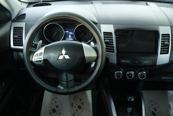 Mitsubishi Outlander II Рестайлинг с пробегом 2011 года, цена 1 329 000 рублей, 177000 км, внедорожник, Автокод Объявления