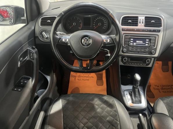 Volkswagen Polo V Рестайлинг с пробегом 2016 года, цена 1 000 000 рублей, 192943 км, седан, Автокод Объявления