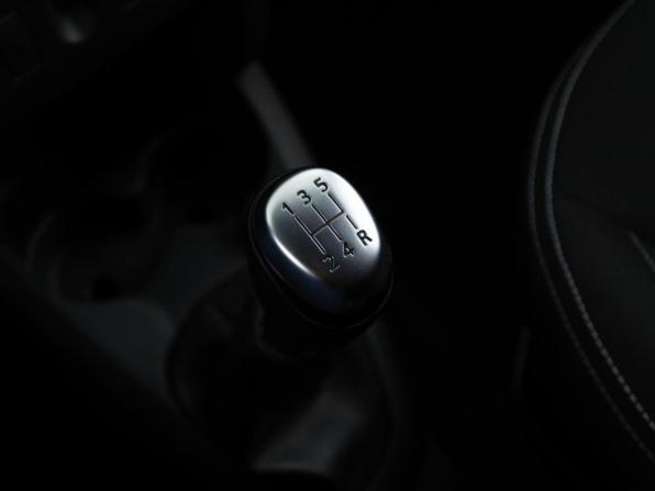 Renault Logan II Рестайлинг с пробегом 2021 года, цена 1 249 999 рублей, 50908 км, седан, Автокод Объявления