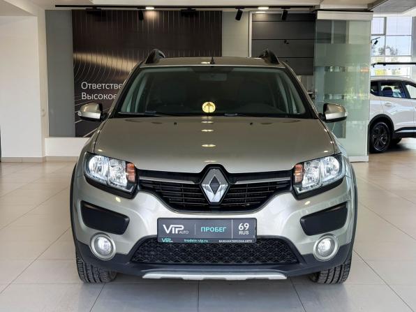 Renault Sandero II с пробегом 2016 года, цена 1 115 000 рублей, 88289 км, хэтчбек, Автокод Объявления