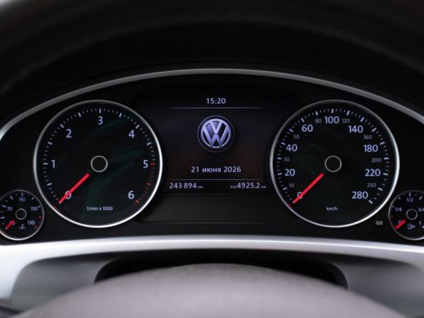 Volkswagen Touareg II Рестайлинг с пробегом 2016 года, цена 2 634 000 рублей, 243885 км, внедорожник, Автокод Объявления