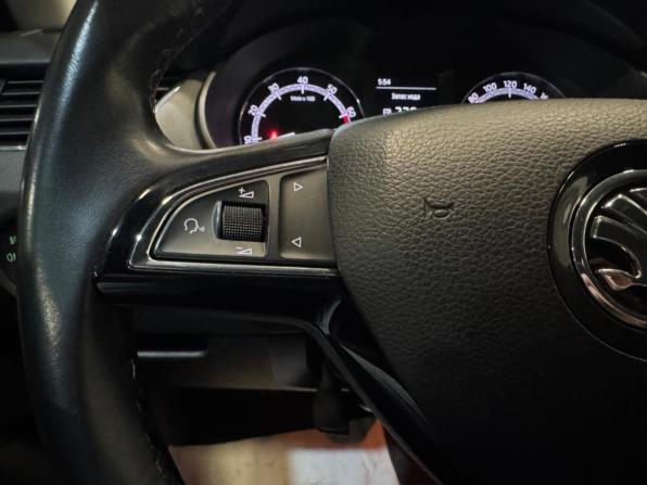 Skoda Octavia III (A7) Рестайлинг с пробегом 2018 года, цена 1 529 000 рублей, 131000 км, лифтбек, Автокод Объявления
