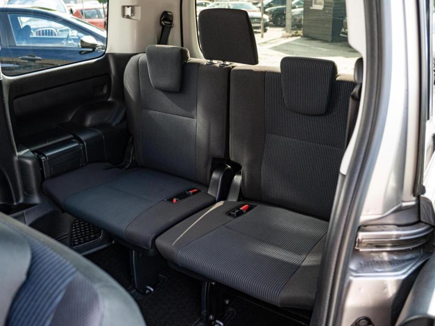 Toyota Voxy III (R80) Рестайлинг Краснодар  - изображение 9