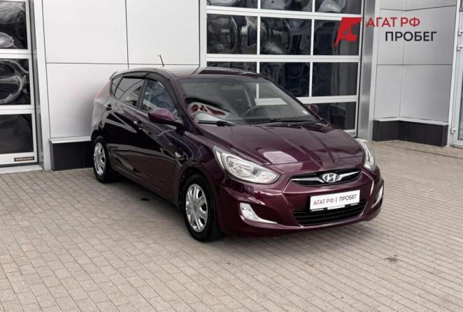 Hyundai Solaris I с пробегом 2012 года, цена 800 000 рублей, 66761 км, хэтчбек, Автокод Объявления