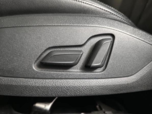 Audi A4 V (B9) с пробегом 2018 года, цена 2 472 000 рублей, 183576 км, седан, Автокод Объявления