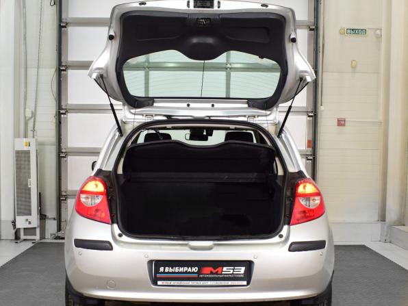 Renault Clio III с пробегом 2006 года, цена 419 995 рублей, 156392 км, хэтчбек, Автокод Объявления
