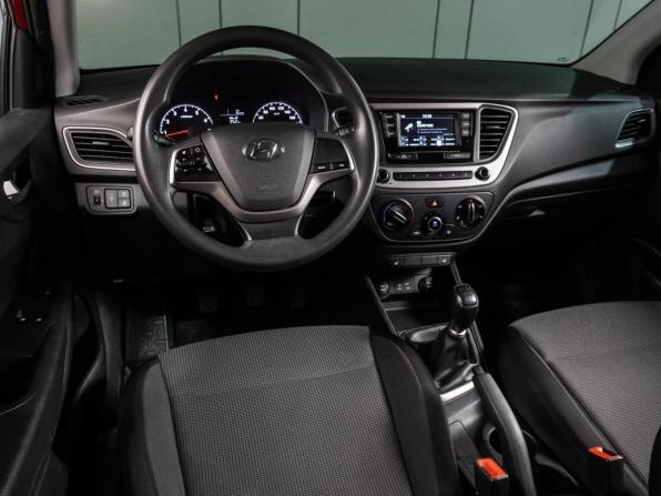Hyundai Solaris II с пробегом 2017 года, цена 1 169 000 рублей, 113969 км, седан, Автокод Объявления