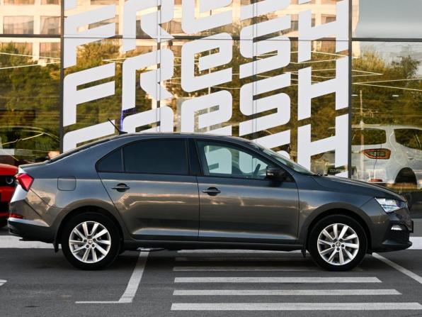 Skoda Rapid II с пробегом 2021 года, цена 1 679 000 рублей, 117096 км, лифтбек, Автокод Объявления