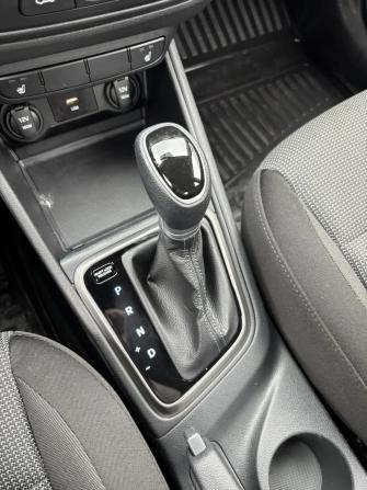 Hyundai Solaris II Рестайлинг с пробегом 2022 года, цена 1 456 517 рублей, 68217 км, седан, Автокод Объявления