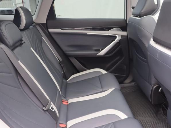Geely Atlas II с пробегом 2024 года, цена 2 500 000 рублей, 56374 км, внедорожник, Автокод Объявления