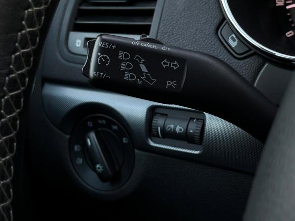 Skoda Yeti I Рестайлинг с пробегом 2017 года, цена 1 867 300 рублей, 84295 км, внедорожник, Автокод Объявления