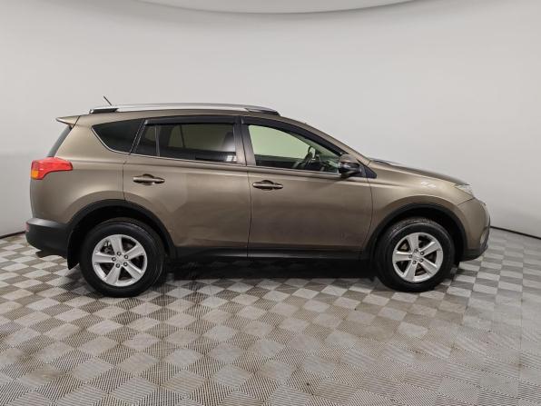Toyota RAV4 IV (XA40) с пробегом 2014 года, цена 1 799 000 рублей, 232105 км, внедорожник, Автокод Объявления