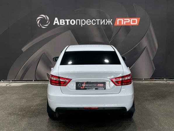 Lada (ВАЗ) Vesta I с пробегом 2017 года, цена 745 000 рублей, 97094 км, седан, Автокод Объявления