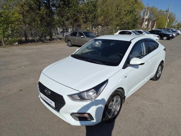 Hyundai Solaris II с пробегом 2017 года, цена 1 350 000 рублей, 134303 км, седан, Автокод Объявления