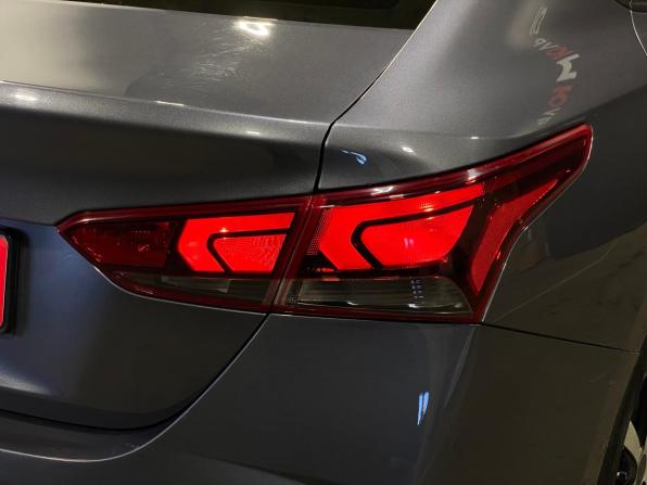 Hyundai Solaris II Рестайлинг с пробегом 2021 года, цена 1 340 000 рублей, 95200 км, седан, Автокод Объявления