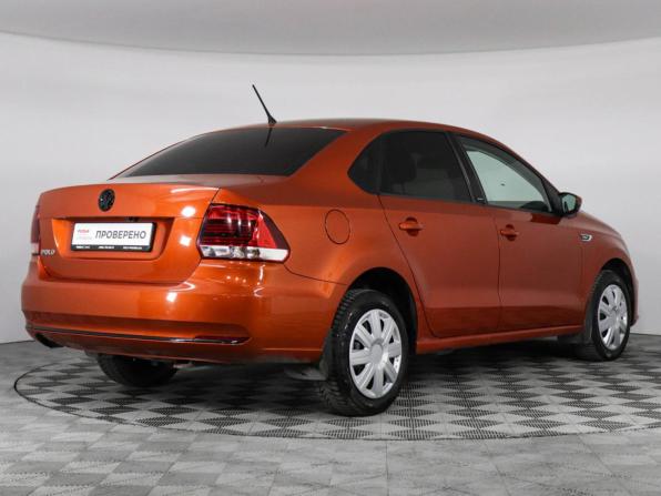 Volkswagen Polo V Рестайлинг с пробегом 2016 года, цена 1 000 000 рублей, 135913 км, седан, Автокод Объявления
