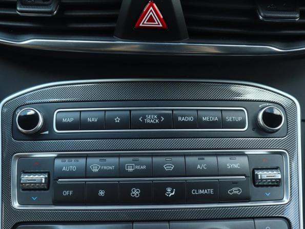 Hyundai Santa Fe IV с пробегом 2021 года, цена 3 569 000 рублей, 91000 км, внедорожник, Автокод Объявления