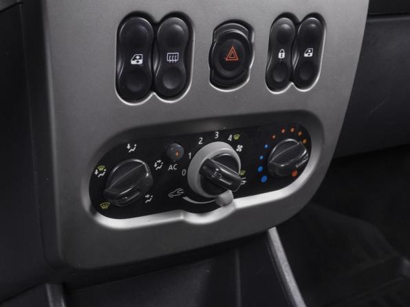 Renault Sandero I с пробегом 2011 года, цена 570 000 рублей, 168797 км, хэтчбек, Автокод Объявления