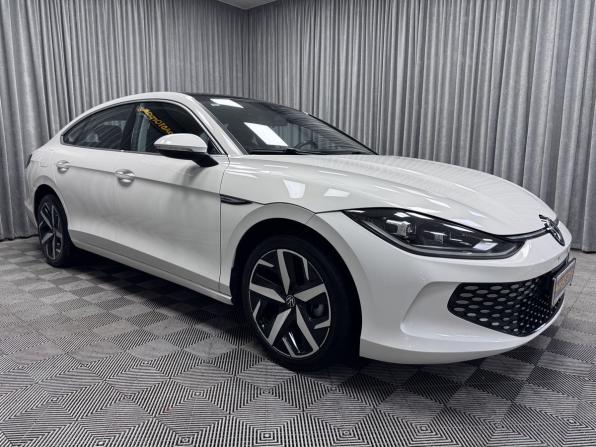 Volkswagen Lamando II с пробегом 2022 года, цена 2 850 000 рублей, 51744 км, лифтбек, Автокод Объявления
