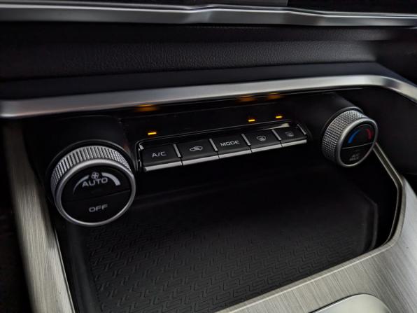 Geely Coolray I с пробегом 2023 года, цена 1 750 000 рублей, 67725 км, внедорожник, Автокод Объявления