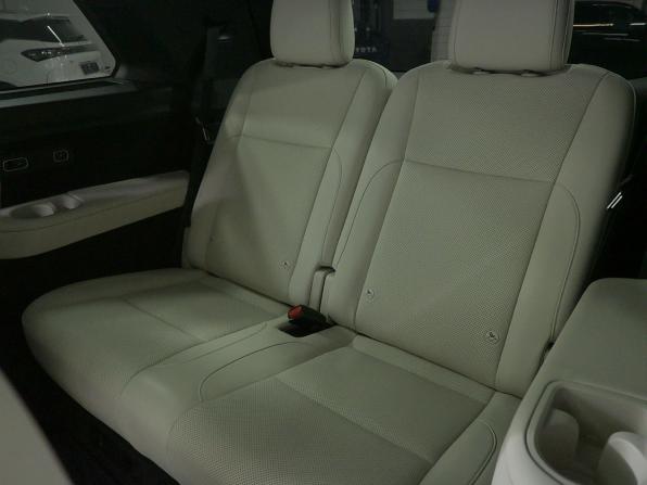 Li Auto (Lixiang) L9 I Рестайлинг с пробегом 2024 года, цена 7 250 000 рублей, 46811 км, внедорожник, Автокод Объявления