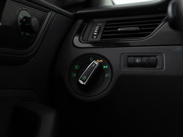 Skoda Rapid I Рестайлинг с пробегом 2018 года, цена 1 283 055 рублей, 180120 км, лифтбек, Автокод Объявления