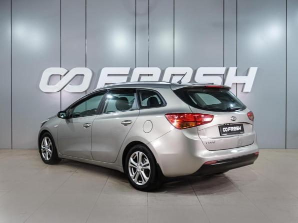 Kia Ceed II с пробегом 2013 года, цена 1 099 000 рублей, 198104 км, универсал, Автокод Объявления