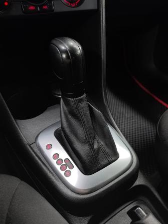 Volkswagen Polo V Рестайлинг с пробегом 2019 года, цена 1 230 000 рублей, 101000 км, седан, Автокод Объявления