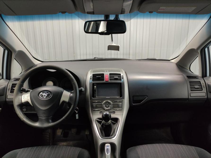 Toyota Auris I Пермь  - изображение 8
