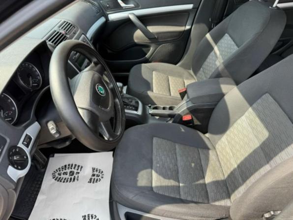 Skoda Octavia II (A5) Рестайлинг с пробегом 2011 года, цена 850 000 рублей, 165851 км, лифтбек, Автокод Объявления