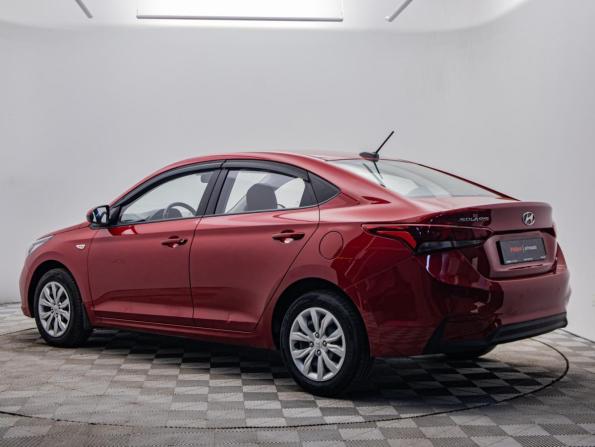 Hyundai Solaris II с пробегом 2019 года, цена 1 495 000 рублей, 92297 км, седан, Автокод Объявления