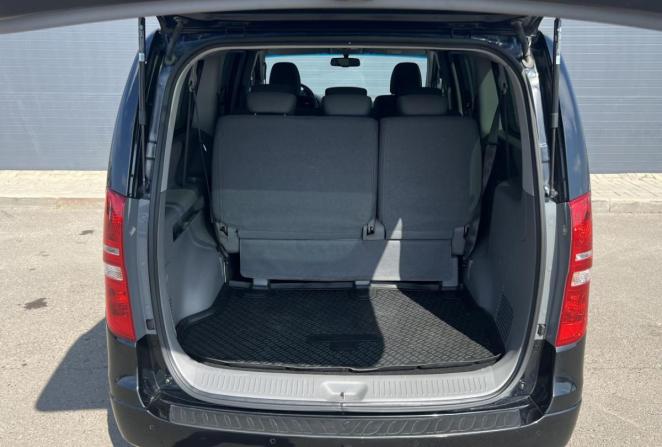 Hyundai H-1 II Рестайлинг 2 с пробегом 2021 года, цена 2 970 000 рублей, 119684 км, минивэн, Автокод Объявления