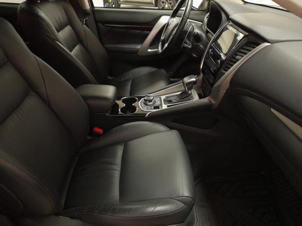 Mitsubishi Pajero Sport III Рестайлинг с пробегом 2019 года, цена 4 200 000 рублей, 15505 км, внедорожник, Автокод Объявления