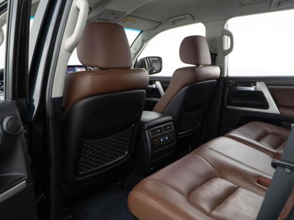 Toyota Land Cruiser 200 Series Рестайлинг 2 с пробегом 2017 года, цена 5 299 900 рублей, 220134 км, внедорожник, Автокод Объявления