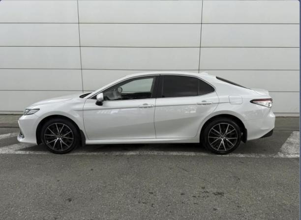 Toyota Camry VIII (XV70) Рестайлинг с пробегом 2021 года, цена 2 690 000 рублей, 47225 км, седан, Автокод Объявления